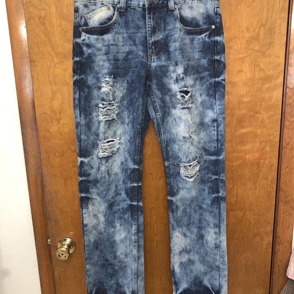 Enyce Mens Jeans Sz 32x32 Ripped and Fades RN#110237 Old School look